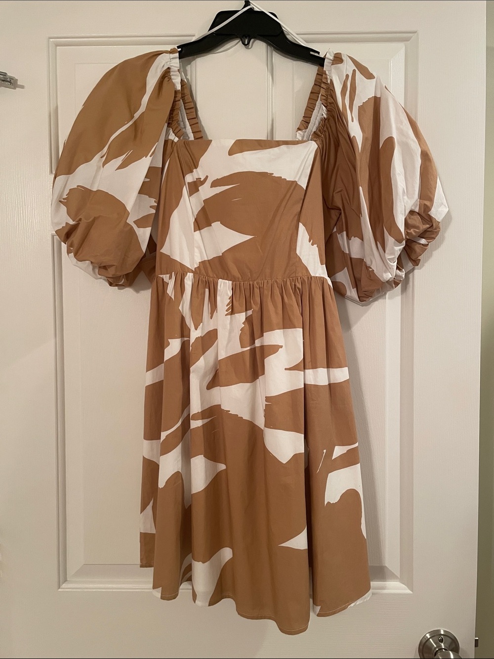Sugarlips Tan & White Puff-Sleeve Square-Neck Mini Dress Size Small